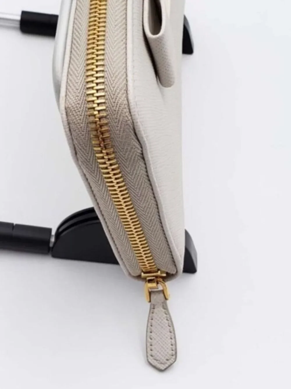 Authentic Prada Saffiano Fiocco Bow Zip-Around Wallet